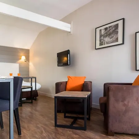 Beffroi - Cosy Close To Vieux - Welkeys Apartment
