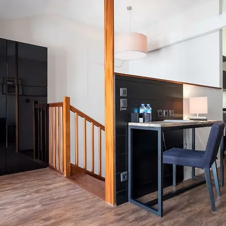 Beffrôi - Cosy Close To Stations&old - Welkeys *